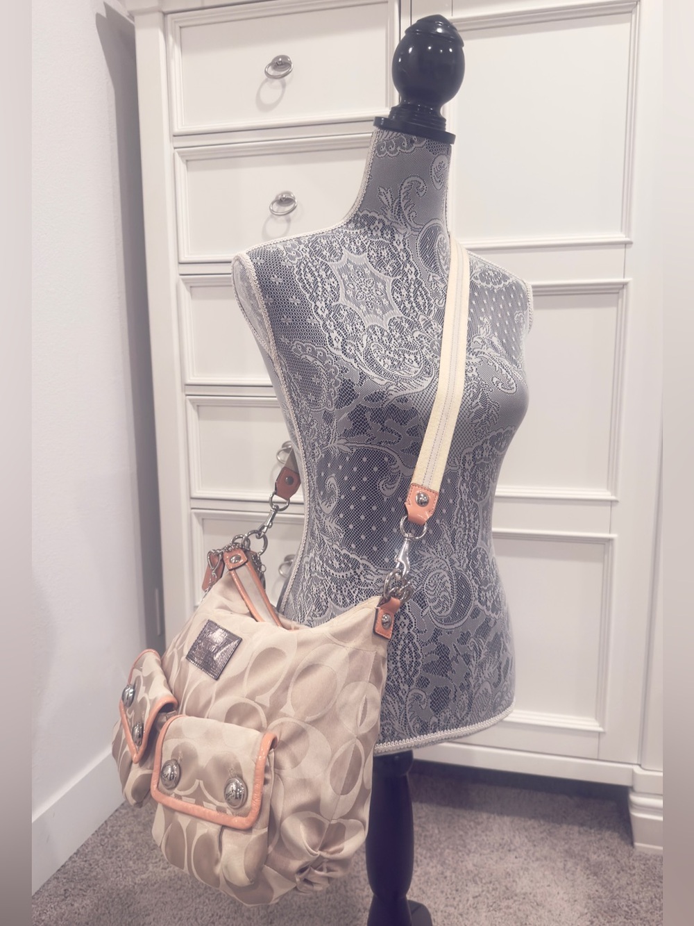 🧡 Coach Poppy Signature C Monogram Beige Hobo Hippie Crossbody/ Shoulder Bag - Picture 11 of 16